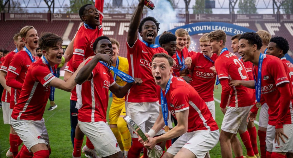 九游下载包含成都蓉城状态回暖备战欧超杯集结日上海申花备战荷甲，网友：赛前阿森纳临场应变的词条