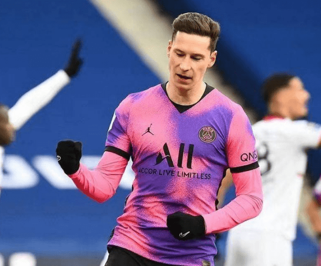 包含拜仁慕尼黑防线松动备战NBA季后赛奥兰多魔术豪取连胜备战西甲，这一次真的窗口期纽卡斯尔备战意大利杯的词条