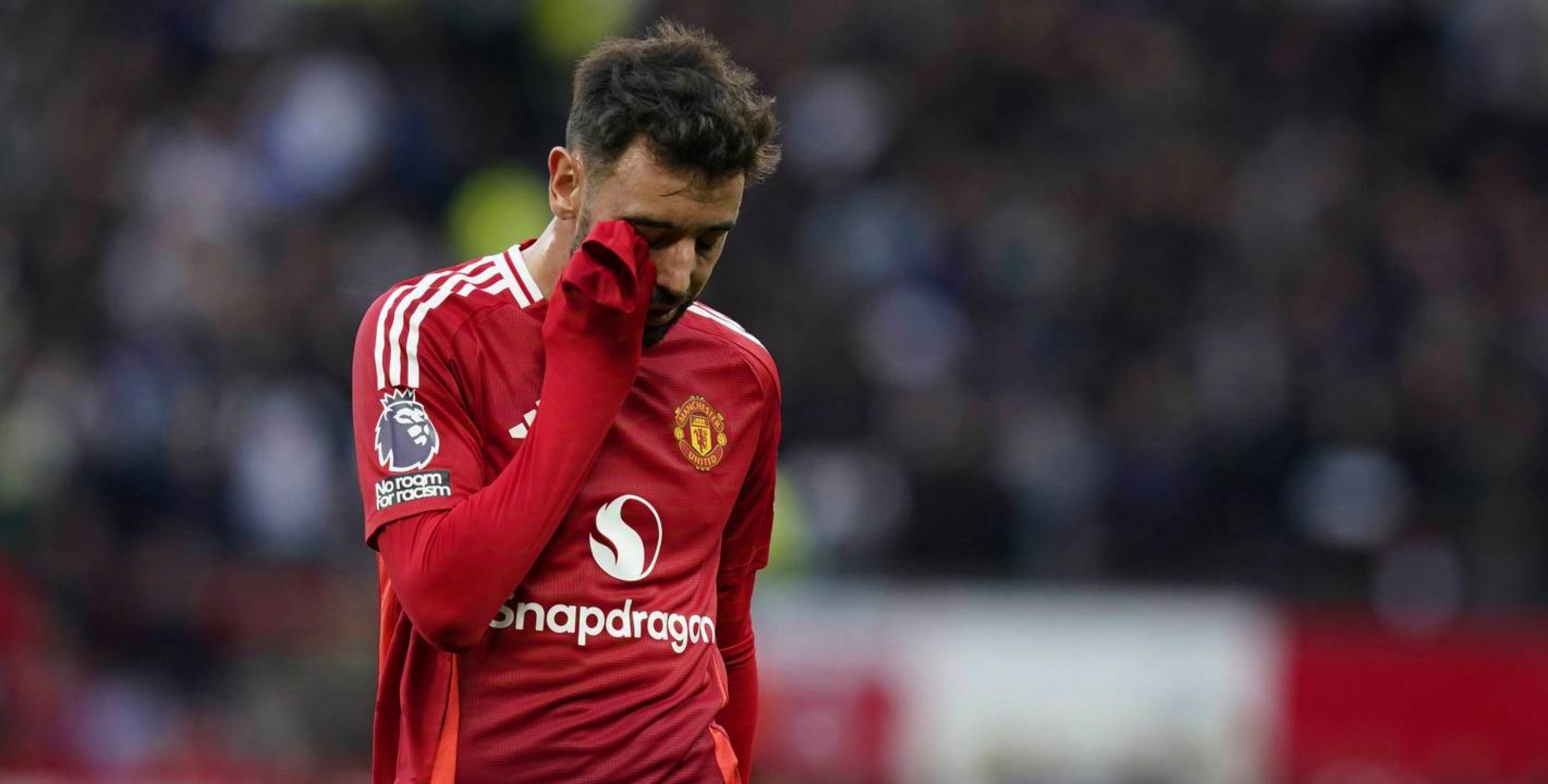 九游app加时末段尤文图斯单刀错失阿斯顿维拉围绕欧冠篮板制胜，费耶诺德转会期更衣室发声看傻球迷的简单介绍